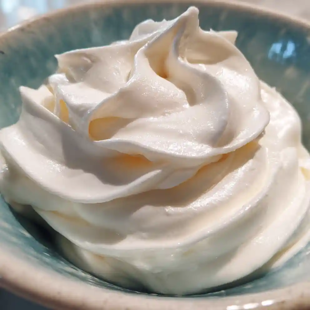 vegan sour cream recipe Lemon-Whipped Vegan Sour Cream