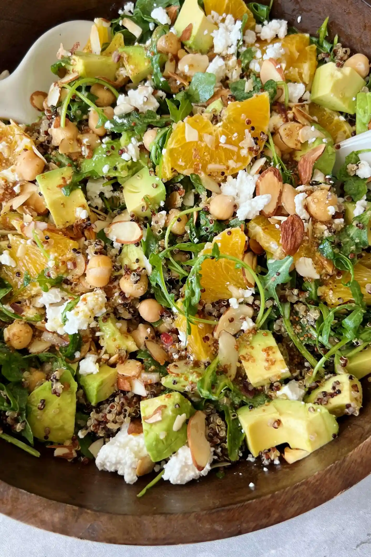 Nährstoffreicher Rucola-Zitrus-Salat mit Quinoa und Avocado 3 Recipe image