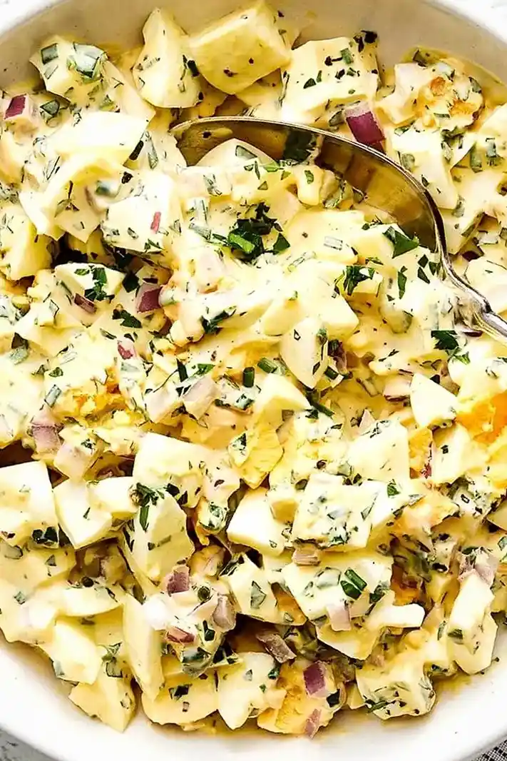 Klassischer Eiersalat auf Deli-Art: Cremig und Frisch 3 Recipe image