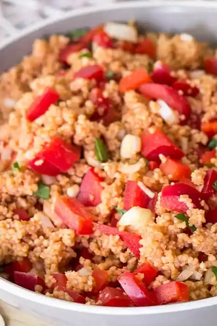 Erfrischender Couscous-Salat mit Paprika und Minze 3 Recipe image
