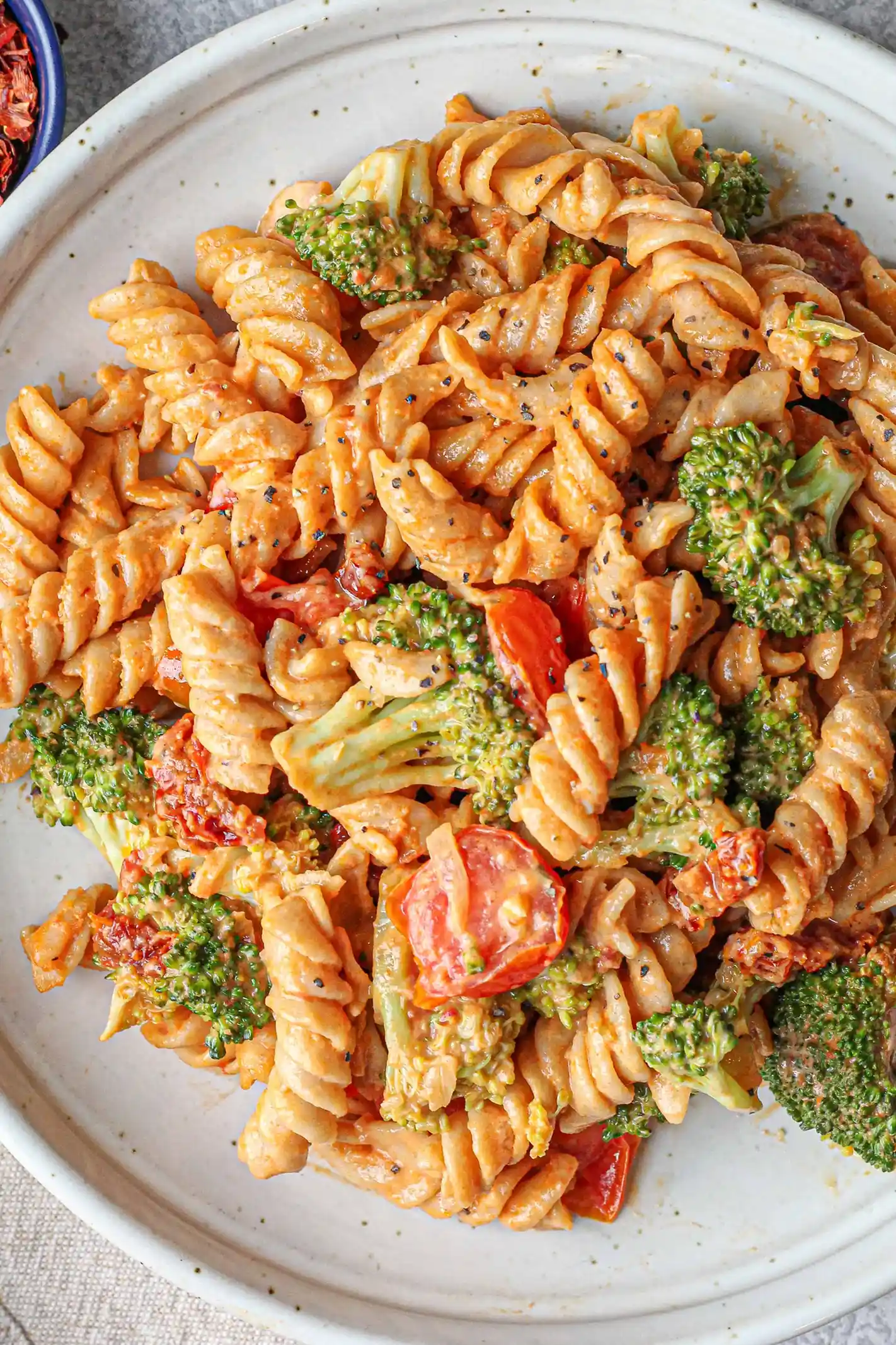 Cremige Tomatenpasta mit Brokkoli 3 Recipe image