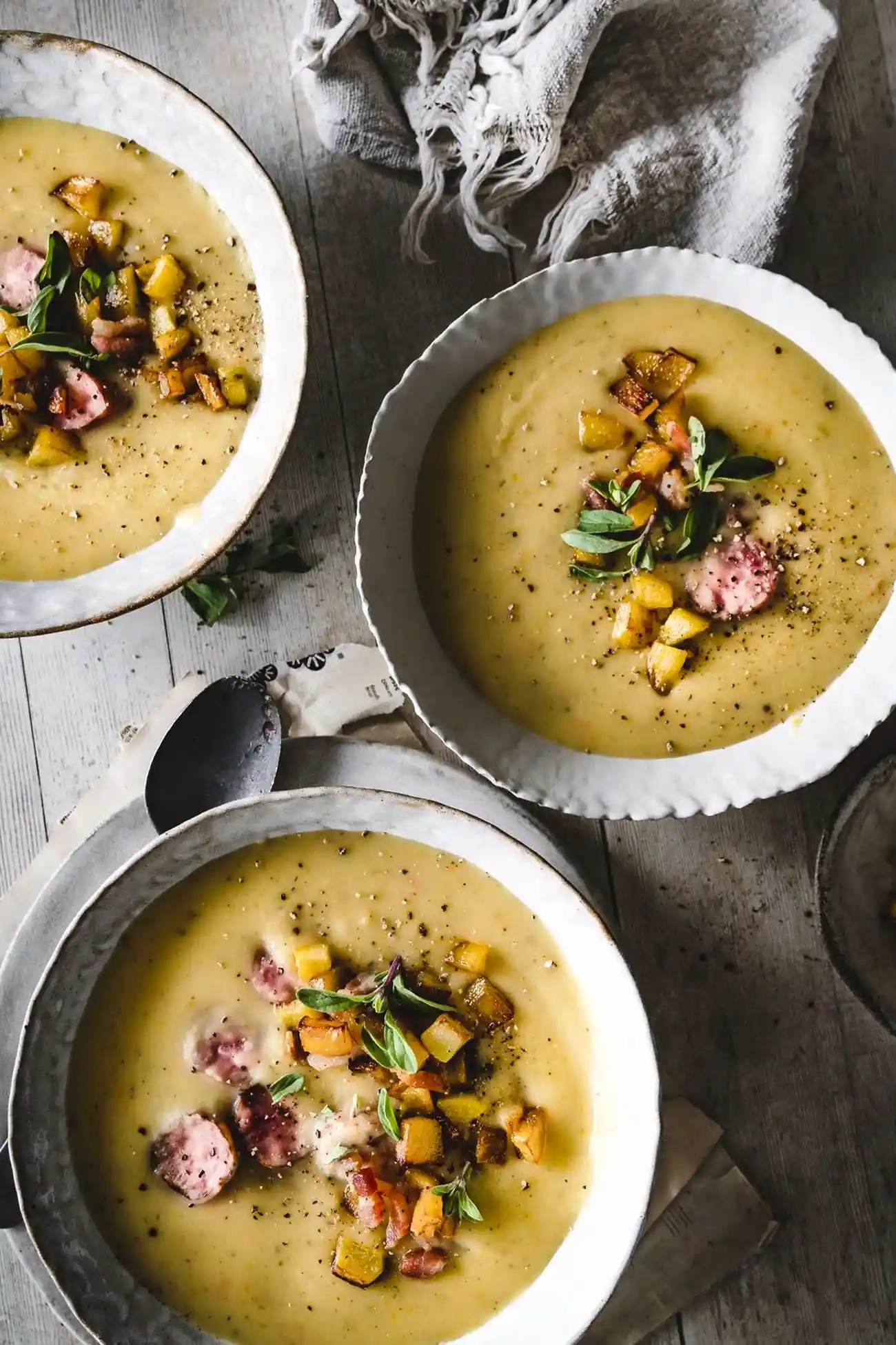 Cremige Kartoffelsuppe mit herzhaften Einlagen 4 Recipe image