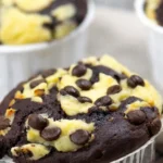 Double Chocolate Cheesecake Muffins: Schokoladiger Genuss mit Käsekuchen-Kern