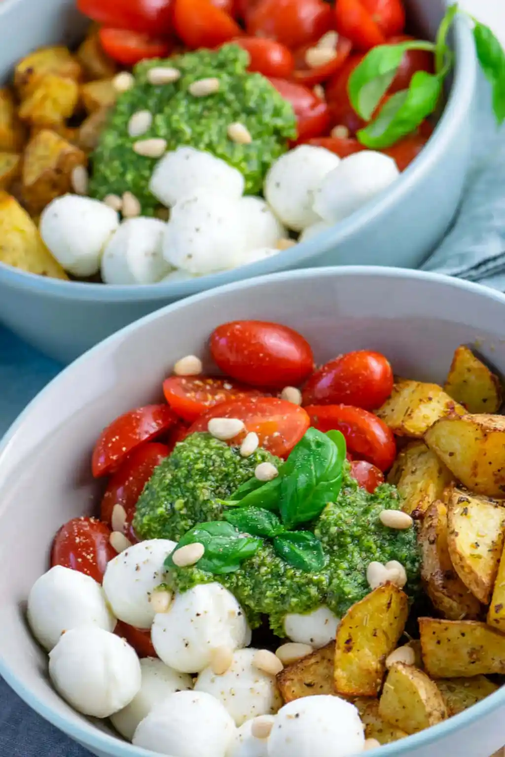 Herzhafte Pesto-Kartoffel-Bowl mit Mozzarella 3 Recipe image