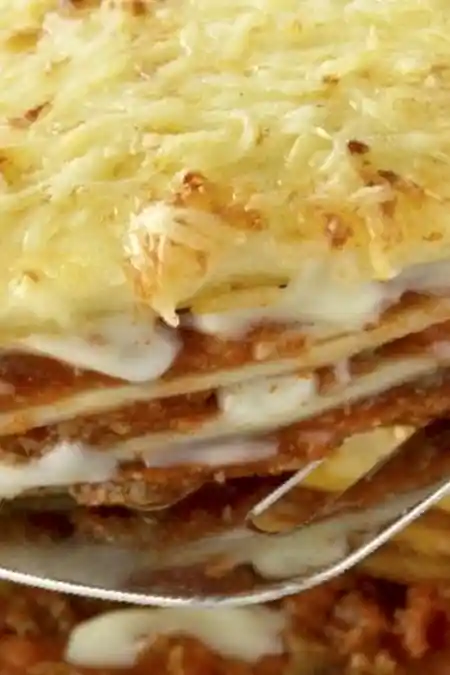 Klassische Lasagne mit cremigem Béchamel und würziger Fleischsauce 3 Recipe image