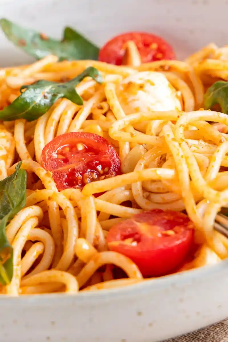 Erfrischender Spaghettisalat mit Pesto Rosso 3 Recipe image