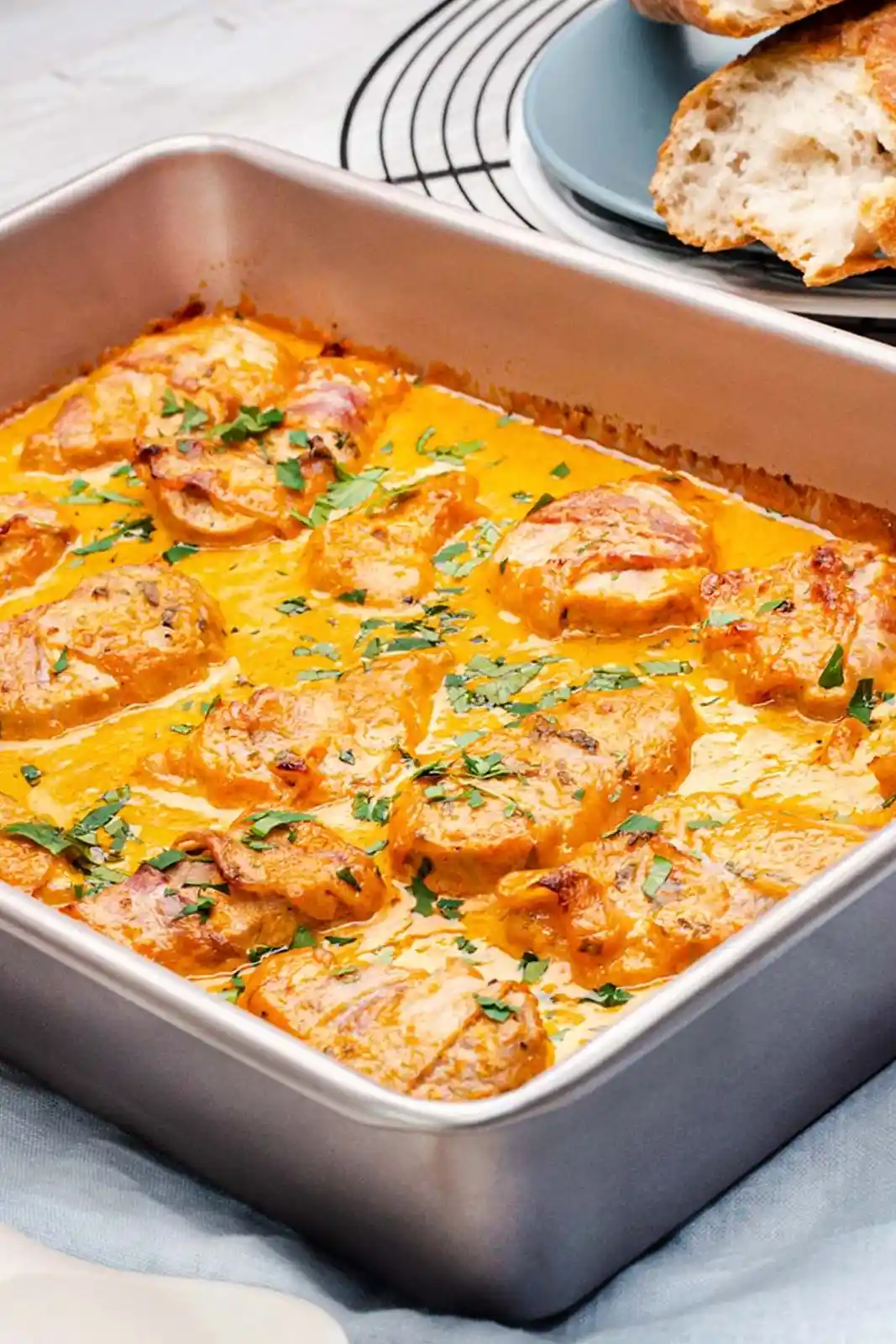 Festliches Putenfilet aus dem Ofen in cremiger Curry-Sahne-Soße 3 Recipe image