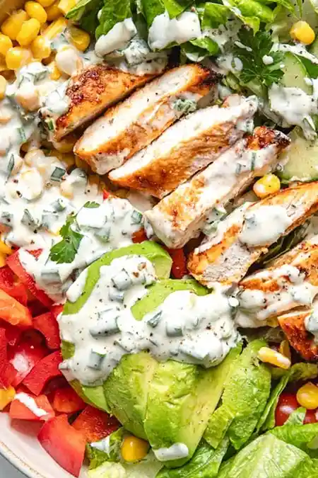 Fit-Hähnchensalat mit cremigem Joghurt-Dressing 3 Recipe image