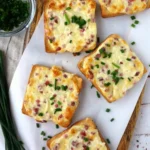 Schneller Flammkuchen-Toast mit Zwiebeln und würzigem Belag 4 Schneller Flammkuchen-Toast mit Zwiebeln und würzigem Belag