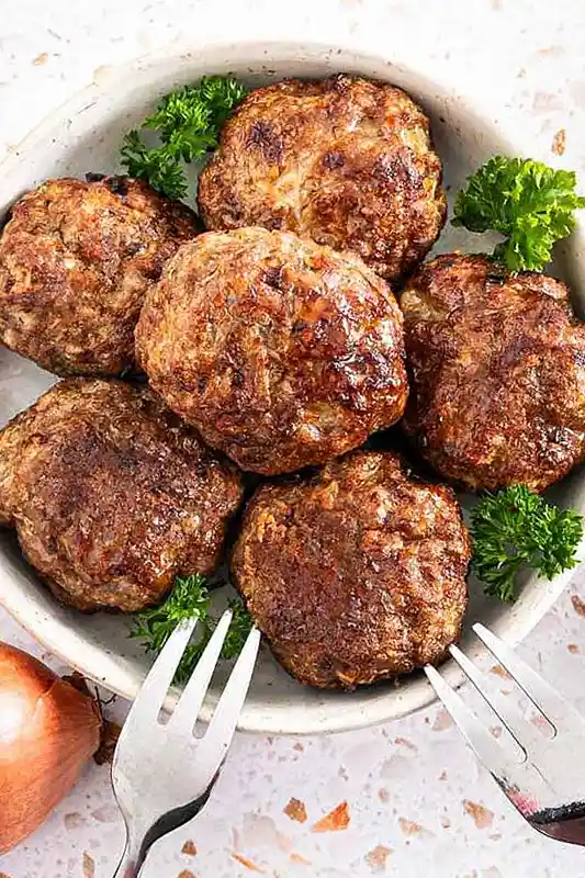 Saftige Frikadellen aus der Heißluftfritteuse 3 Recipe image