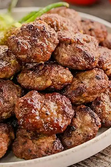 Saftige Frikadellen aus dem Ofen: Das klassische Rezept 3 Recipe image