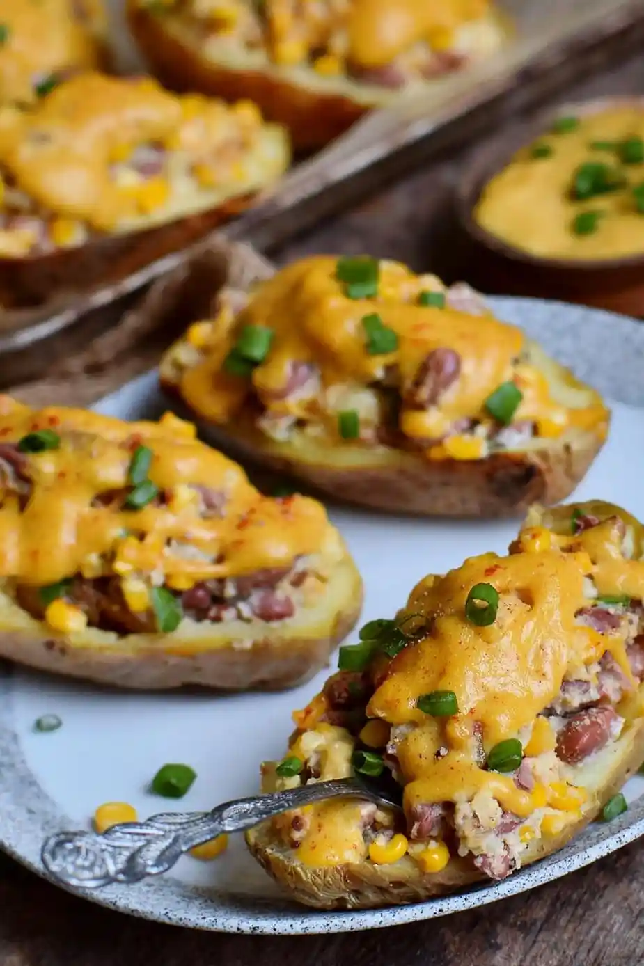 Herzhafte Gefüllte Ofenkartoffeln mit Mais und Bohnen 3 Recipe image