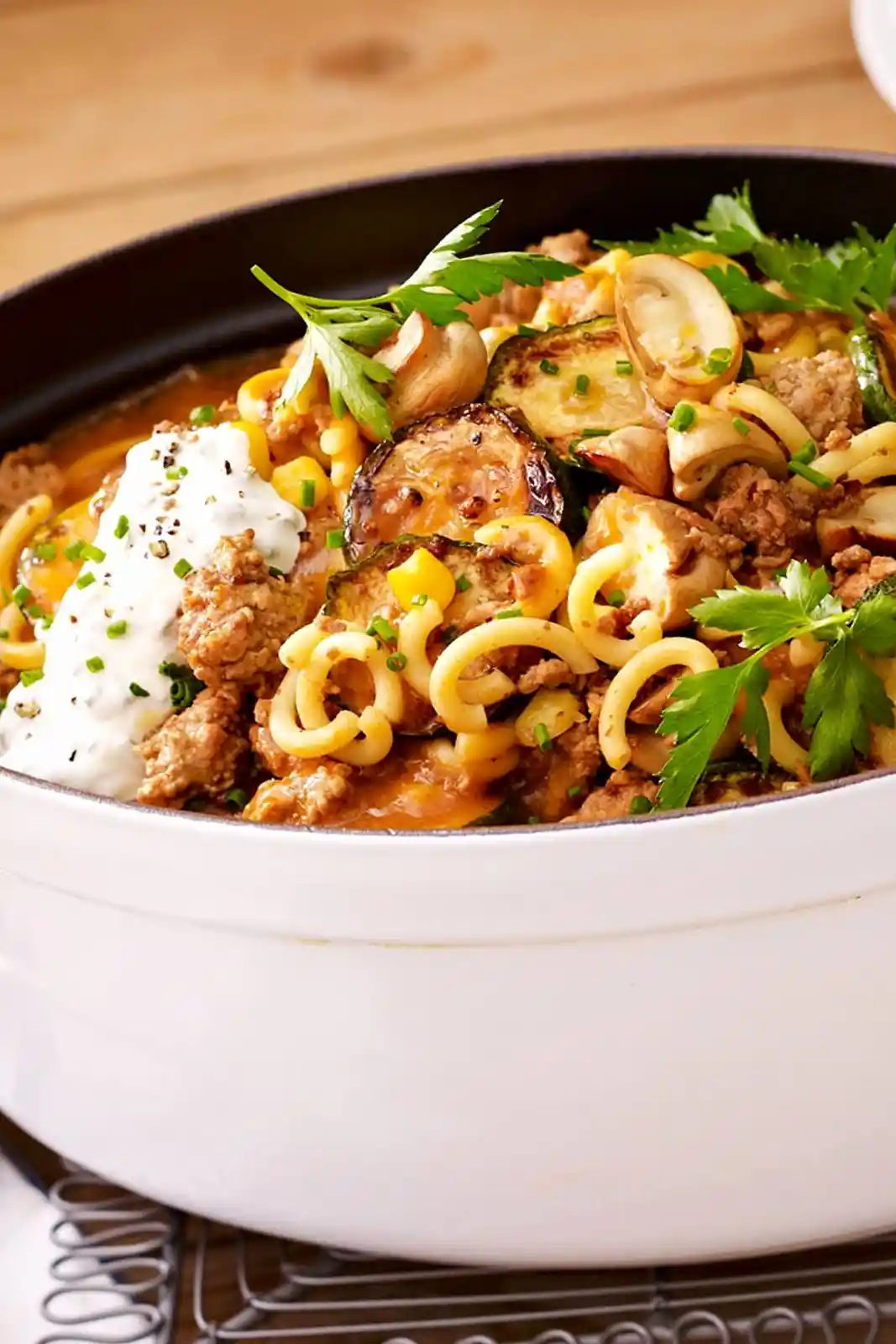 Deftiger Hacktopf mit Gabelspaghetti und Gemüse 3 Recipe image