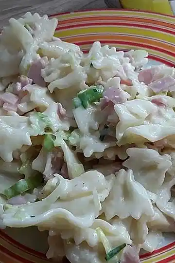 Fruchtiger Hawaii-Nudelsalat mit Ananas und Käse 3 Recipe image