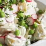 Klassischer cremiger Kartoffelsalat mit Radieschen und Schnittlauch 4 Klassischer cremiger Kartoffelsalat mit Radieschen und Schnittlauch