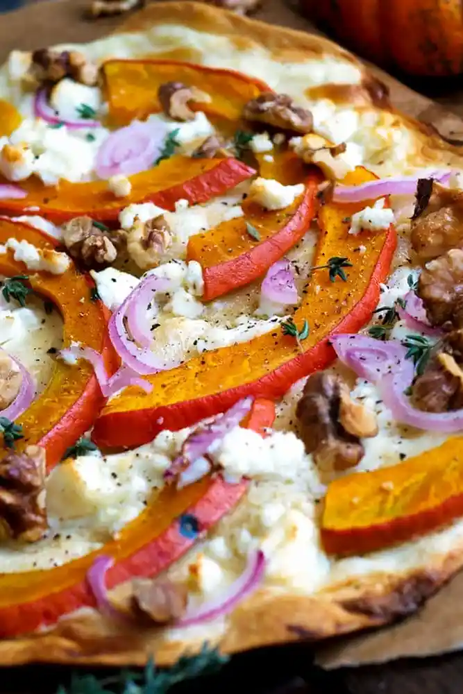 Kürbis-Flammkuchen mit Feta 3 Recipe image