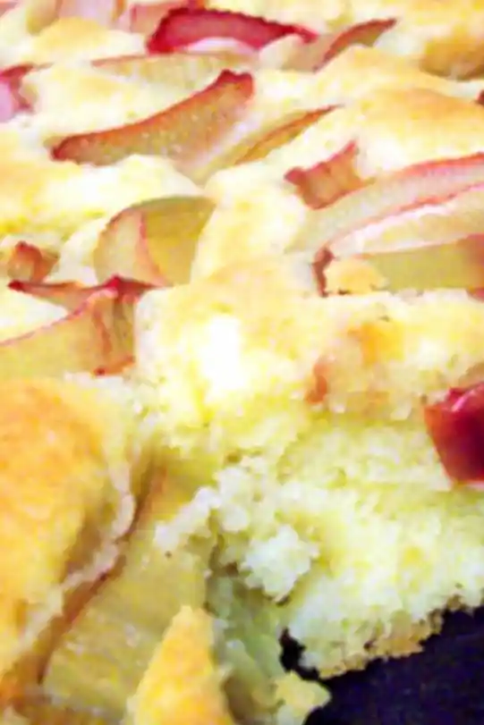 Blitz-Rhabarberkuchen: Saftig und schnell zubereitet 3 Recipe image