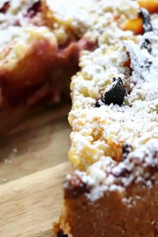 Deutscher Pflaumenkuchen mit Puddingfüllung und Streuseln 3 Recipe image
