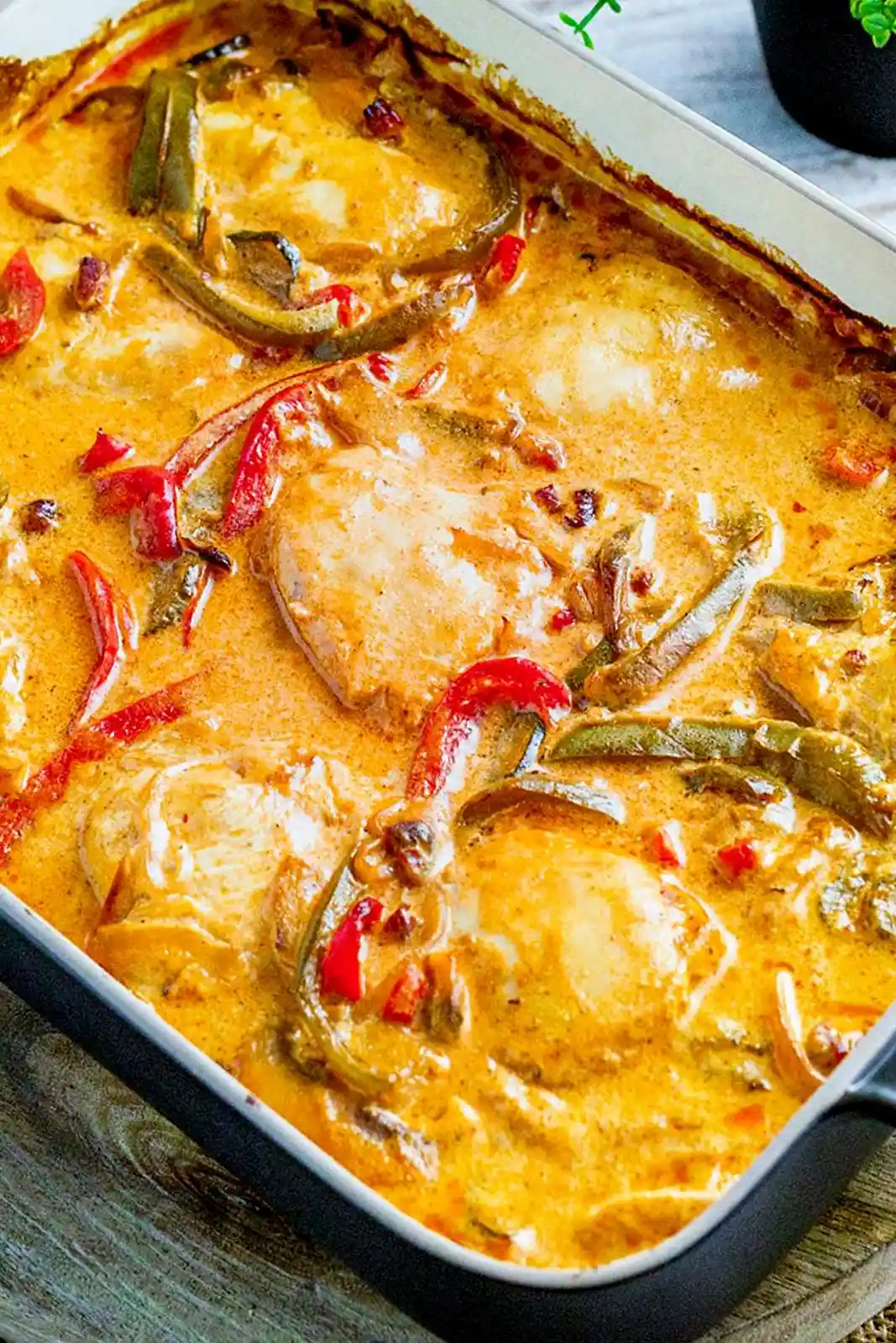 Zartes Ofenhähnchen in cremiger Paprikasoße 3 Recipe image
