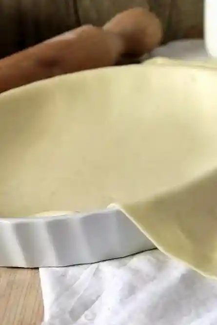 Vielseitiger elastischer Teig für Strudel und Quiches 3 Recipe image