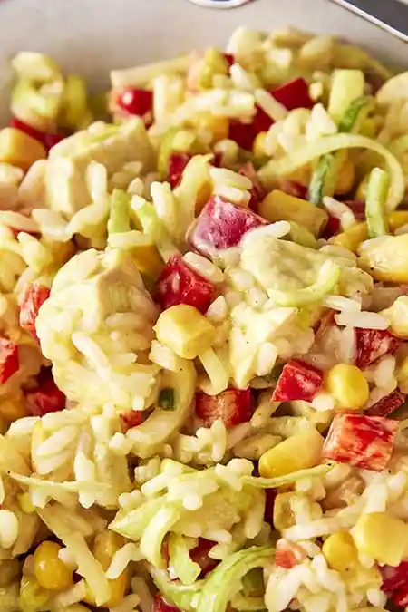 Fruchtiger Reissalat mit Hähnchen und Curry-Dressing 3 Recipe image