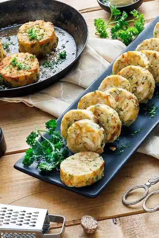 Klassische Serviettenknödel selber machen - Einfach & Gelingsicher 3 Recipe image