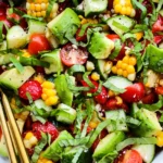 Sommersalat mit Mais, Erdbeeren und Avocado 4 Sommersalat mit Mais, Erdbeeren und Avocado