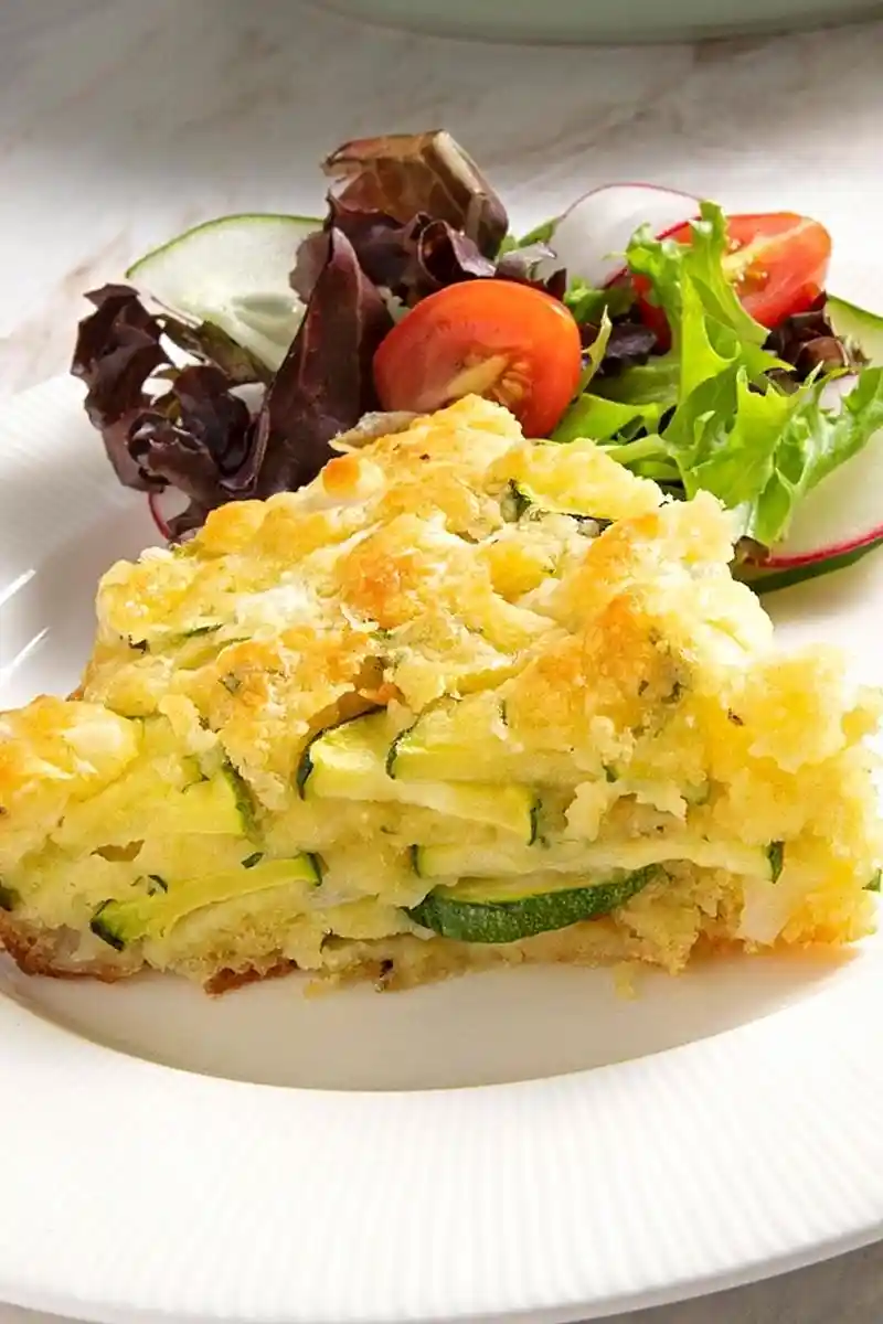 Herzhafter Zucchini-Zwiebel-Auflauf mit Parmesan 3 Recipe image