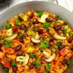 Vegane Gemüse-Reis-Pfanne: Schnell und Einfach 4 Vegane Gemüse-Reis-Pfanne: Schnell und Einfach