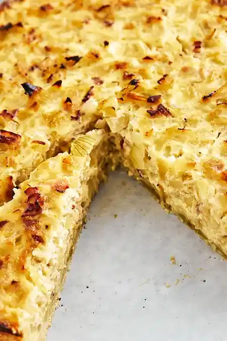 Herzhafter Zwiebelkuchen ohne Hefe mit Mürbeteig 3 Recipe image