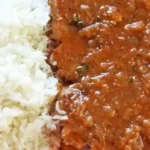 Böhmische Schnitzel mit Paprika und Zwiebel-Speck-Sauce 4 Böhmische Schnitzel mit Paprika und Zwiebel-Speck-Sauce