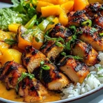 Tropische Hähnchen-Mango-Reisschüssel in 30 Minuten 4 Tropische Hähnchen-Mango-Reisschüssel in 30 Minuten