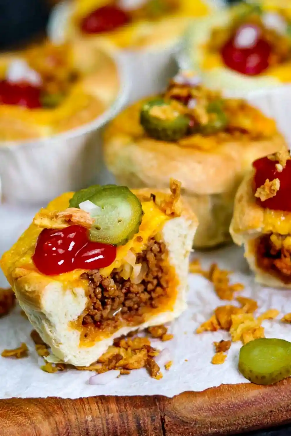 Herzhafte Cheeseburger Muffins aus dem Ofen 3 Recipe image