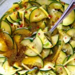 Erfrischender Gurken-Ingwer-Salat mit würziger Marinade 4 Erfrischender Gurken-Ingwer-Salat mit würziger Marinade