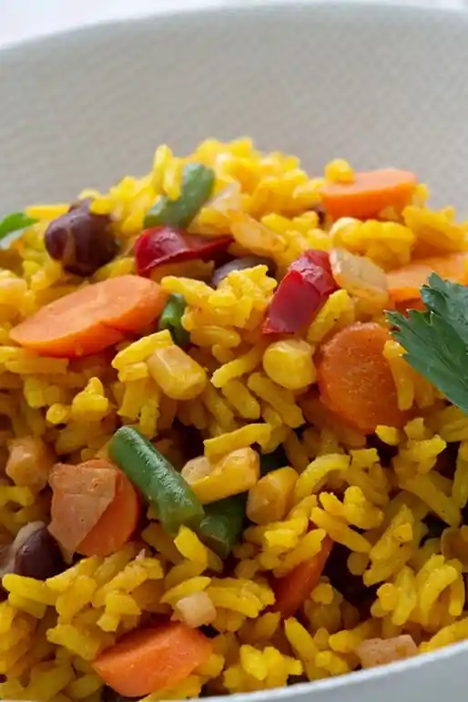 Aromatische Curry-Reis-Pfanne mit buntem Gemüse 3 Recipe image