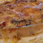 Herzhafter Schnitzelauflauf mit Pilzen und Sahnesauce 4 Herzhafter Schnitzelauflauf mit Pilzen und Sahnesauce