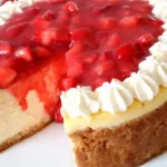 Klassischer Erdbeer-Cheesecake: Ein cremiges Geschmackserlebnis 4 Kremiger Erdbeerkäsekuchen im amerikanischen Stil