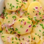 Klassischer Kartoffelsalat mit Brühe, Essig und Öl 4 Klassischer Kartoffelsalat mit Brühe, Essig und Öl