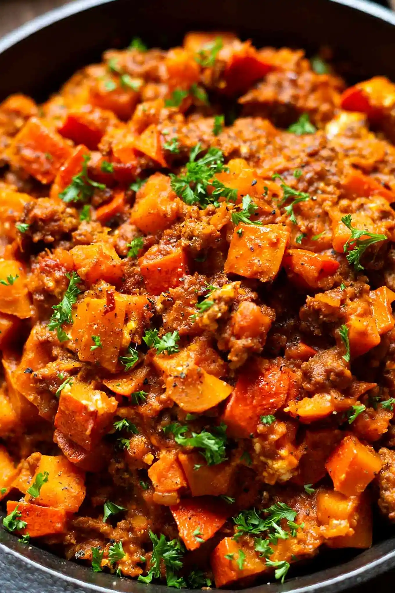Würzige Kürbis-Hackfleisch-Pfanne mit Feta 3 Recipe image