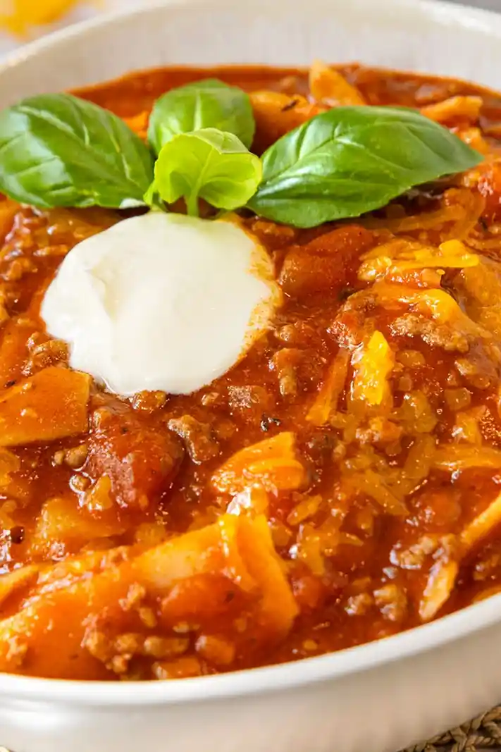 Herzhafte Lasagne-Suppe als schnelles One-Pot-Gericht 3 Recipe image