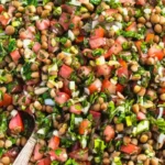Nährstoffreicher Linsentabbouleh: Ein frischer mediterraner Salat 4 Nährstoffreicher Linsentabbouleh: Ein frischer mediterraner Salat