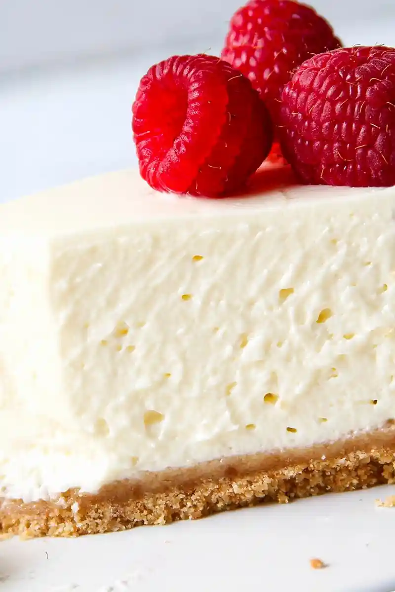 Luftiger No-Bake Cheesecake mit Zitrone und Beeren 3 Recipe image