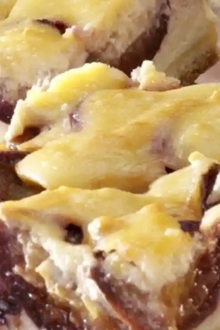 Thüringer Pflaumenkuchen mit Quark und Pudding 3 Recipe image