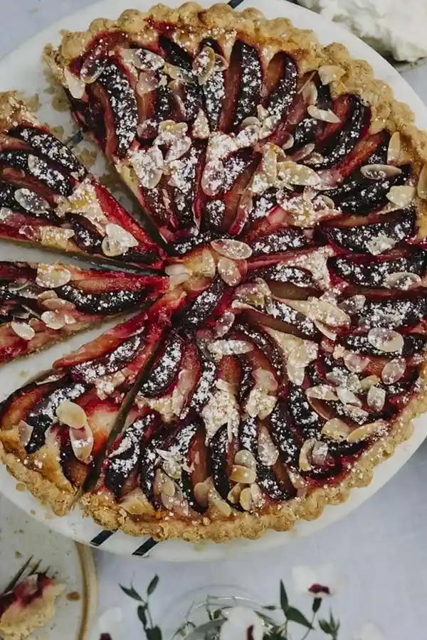 Pflaumentarte mit Mandelcreme-Füllung 3 Pflaumentarte mit Mandelcreme-Füllung