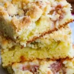 Schneller Rhabarber-Blechkuchen mit knusprigen Streuseln 4 Schneller Rhabarber-Blechkuchen mit knusprigen Streuseln