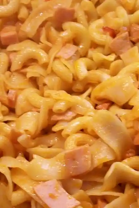 Herzhafte Wurst-Nudelpfanne für den schnellen Hunger 3 Recipe image