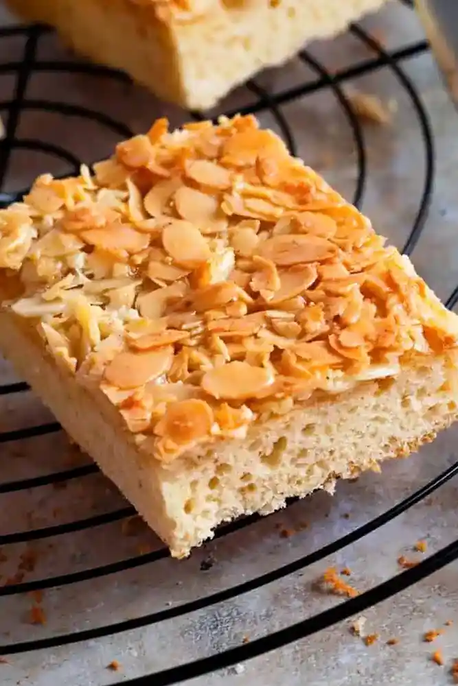 Saftiger Butterkuchen vom Blech ohne Hefe mit Mandeln 3 Recipe image