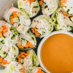 Vietnamesische Sommerrollen mit cremiger Erdnusssauce 4 Vietnamesische Sommerrollen mit cremiger Erdnusssauce