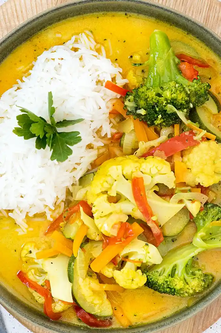 Wok-Gemüsecurry: Eine aromatische vegane Mahlzeit 3 Wok-Gemüsecurry: Eine aromatische vegane Mahlzeit