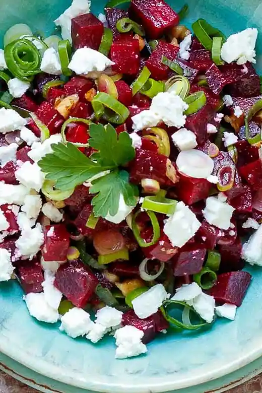 Rote Bete Salat mit Feta und Walnüssen 3 Rote Bete Salat mit Feta und Walnüssen